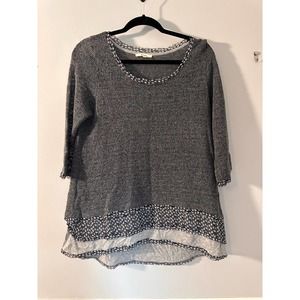 Easel Anthropologie Gray 3/4 sleeve top-Small